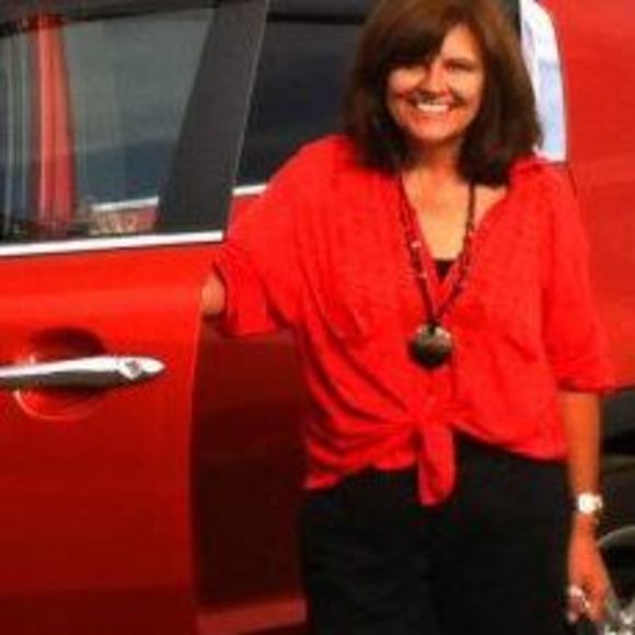 Meet your Posher, Tammy - Picture 1 of 1